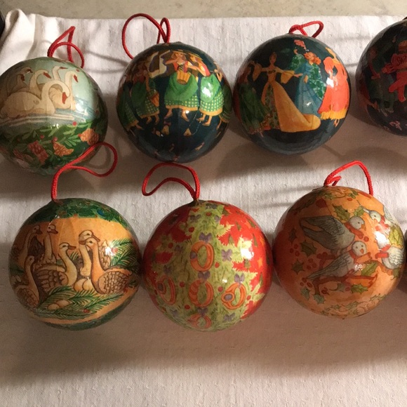 Vintage The Twelve Days Of Christmas Decoupage Balls/Ornaments with Original Box - Picture 9 of 9